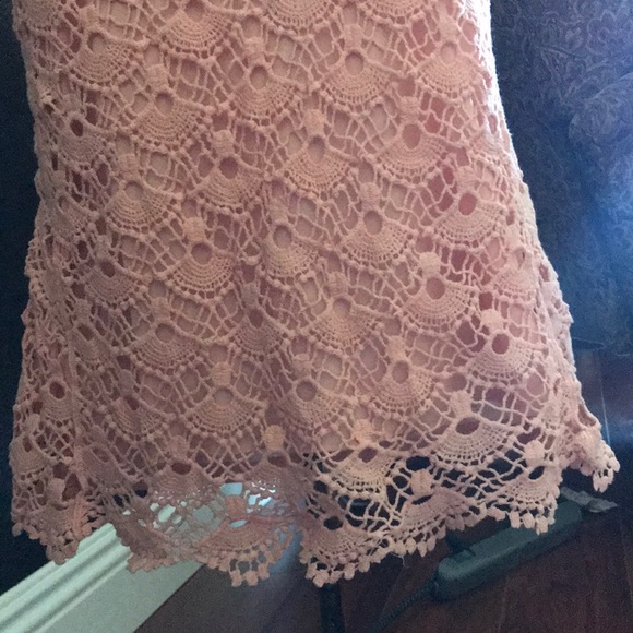 Pink lace tank top - Picture 6 of 8